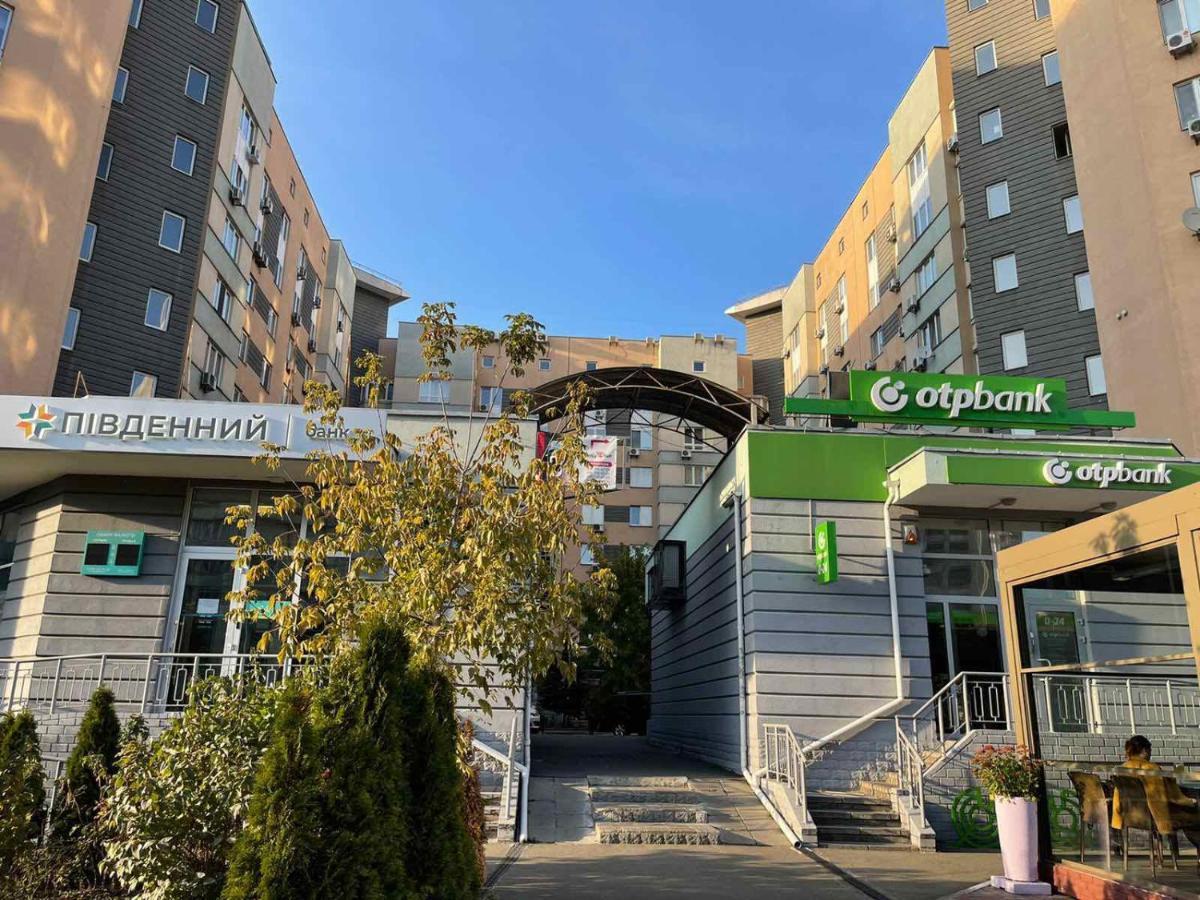 קייב Comfort Hotel מראה חיצוני תמונה