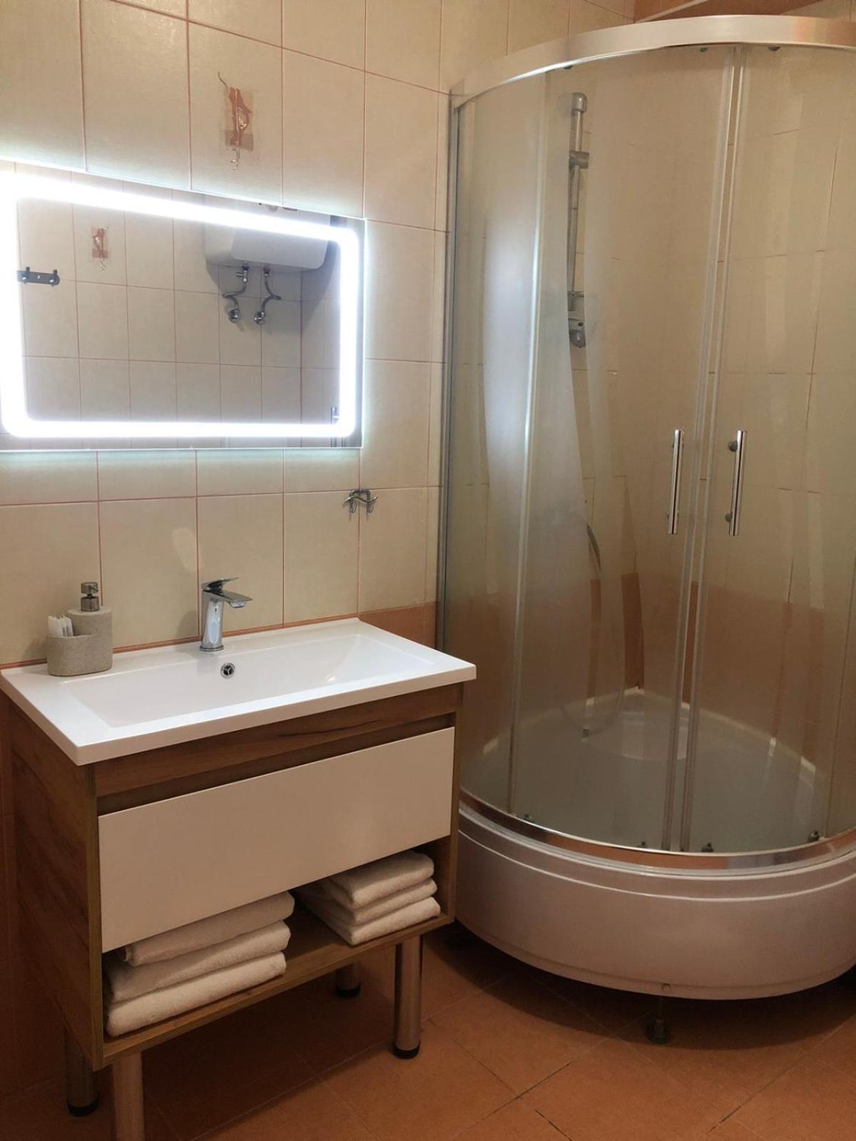 קייב Comfort Hotel מראה חיצוני תמונה