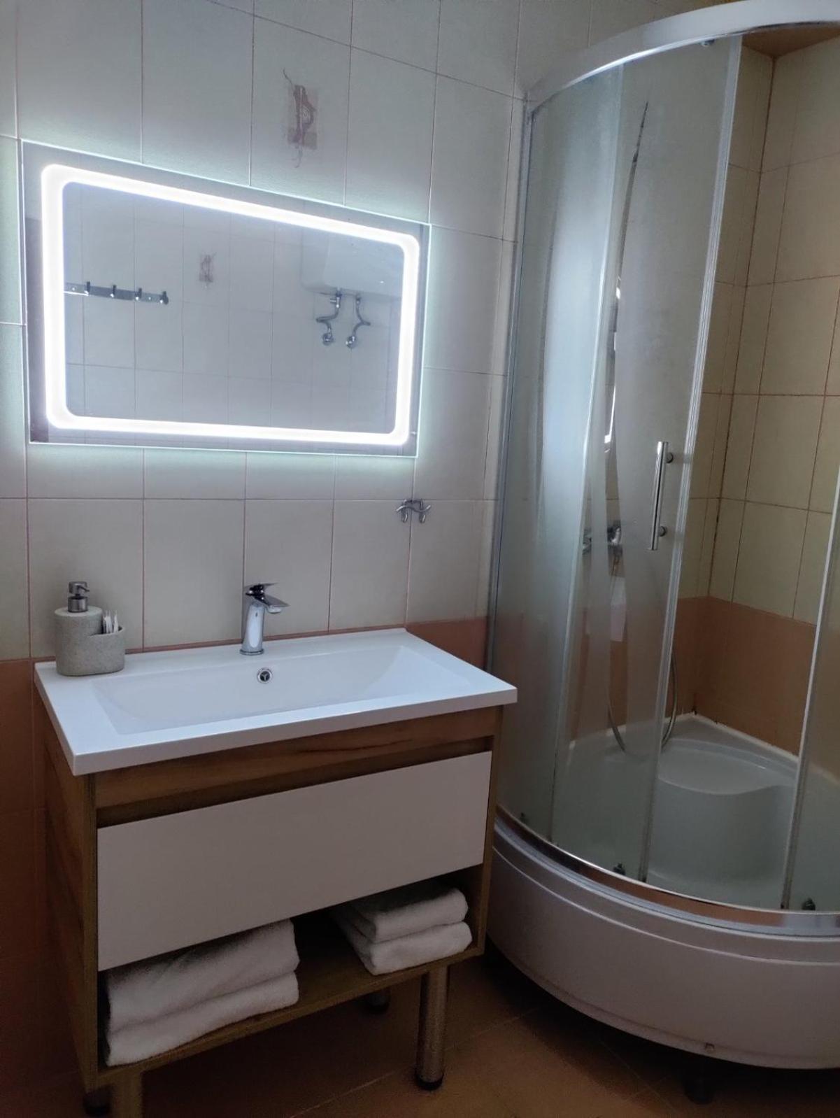 קייב Comfort Hotel מראה חיצוני תמונה